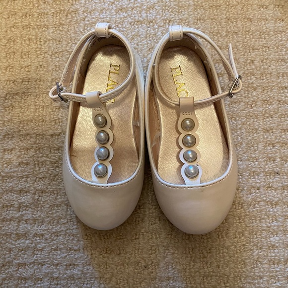 LOT OF BABY - TODDLER GIRL SHOES . LIKE NEW SZ 4-7 - Picture 3 of 16